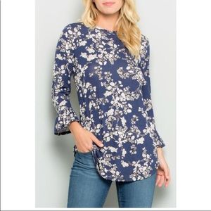 Layla Lavender floral top